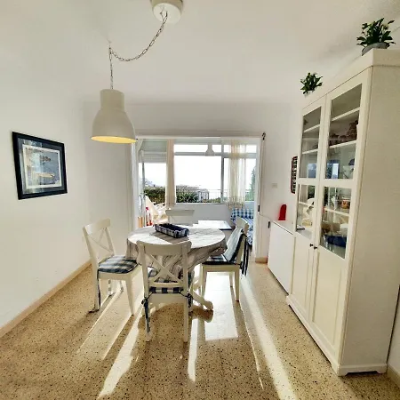 Apartment Esther Roses
